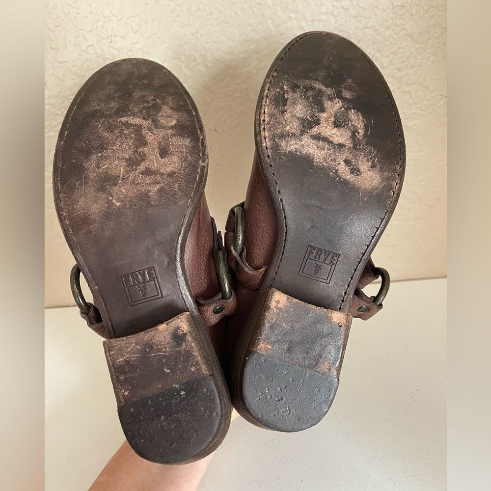 Frye Carson belted harness mule in Chocolate Brown  rounded toe 8.5 - Picture 7 of 14